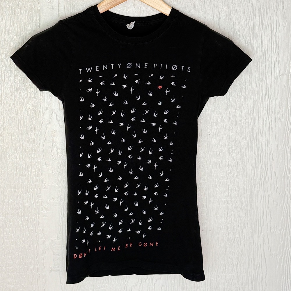 Twenty One Pilots Dont Let Me Be Gone Bird Graphic T-Shirt Black XS Band Tee